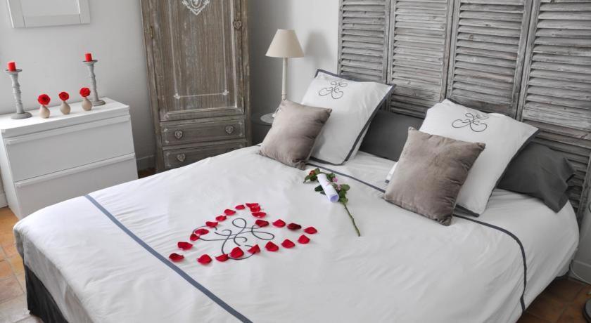 Mas au Cœur de La Provence&SPA Saint-Cannat Extérieur photo